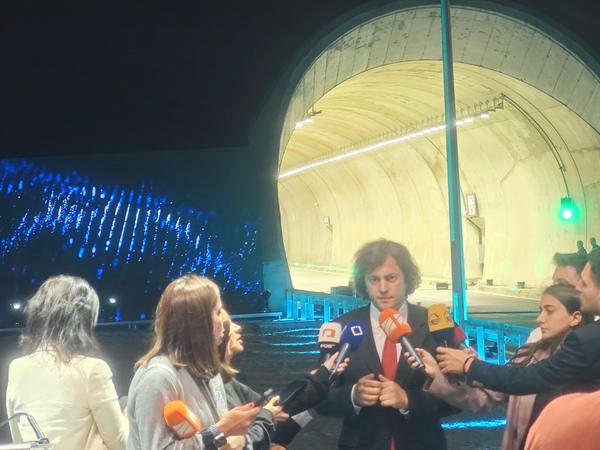 格鲁吉亚总理出席E60高速公路F0标段全线通车仪式 (8).jpg