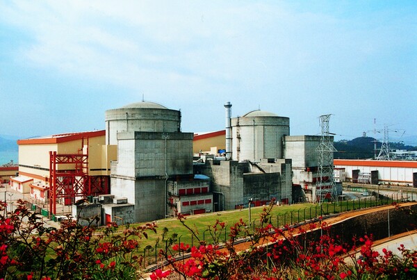 1、公司参建的广东大亚湾核电工程.jpg